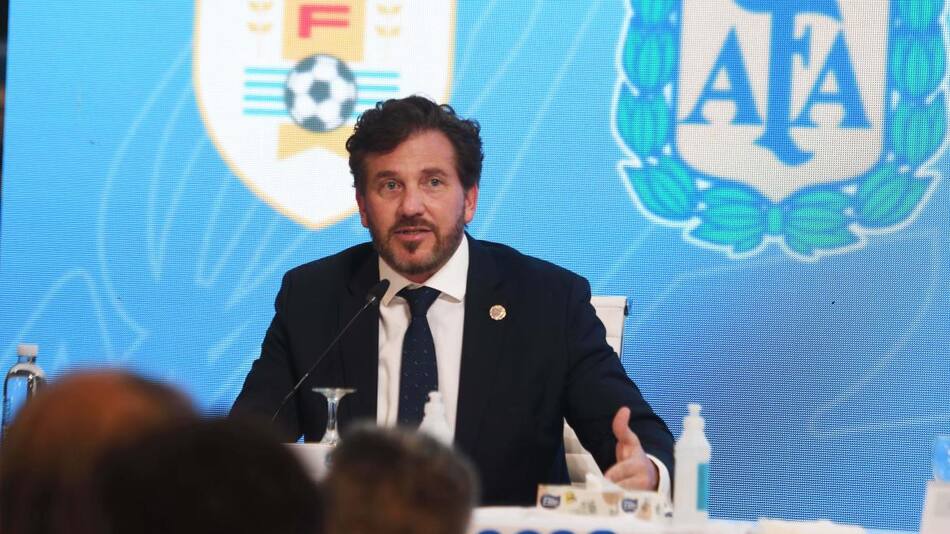 Alejandro Domínguez en la presentación del Mundial 2030. Foto: Telam.