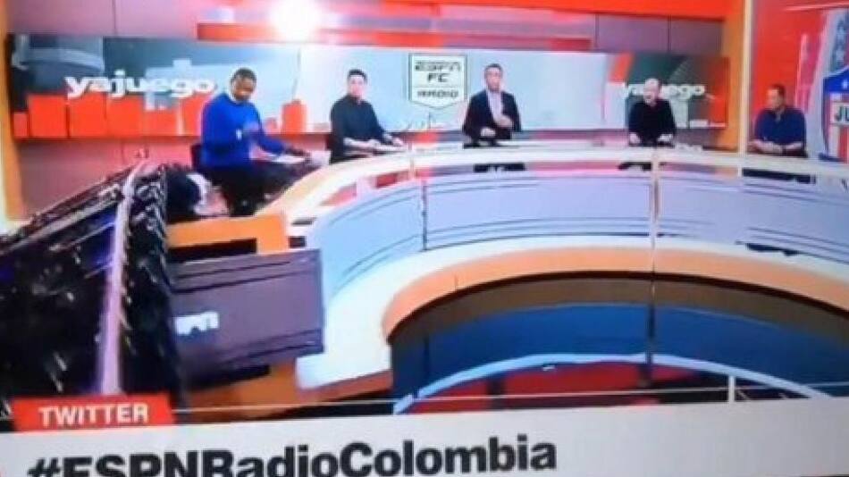 Accidente con pantalla en pleno programa en vivo de Colombia