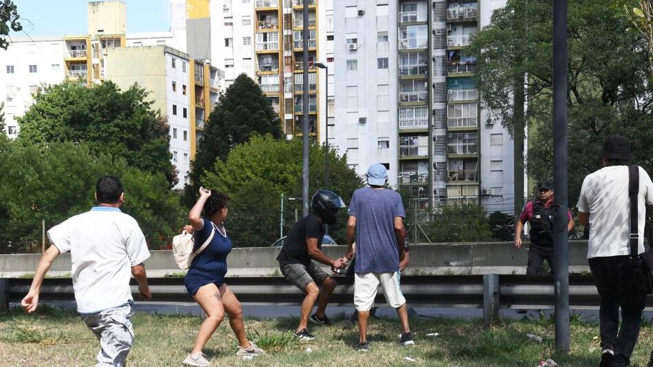 Incidentes en protesta, Télam