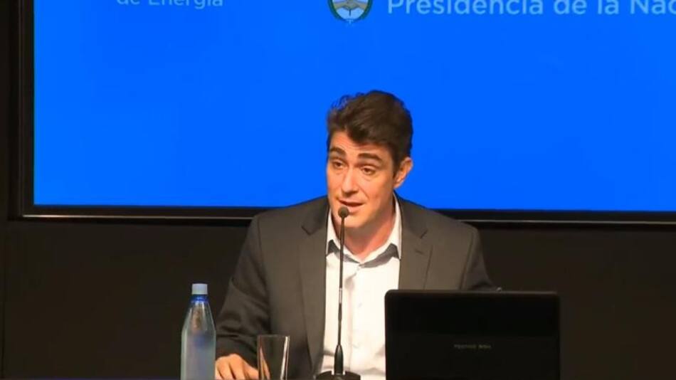 Conferencia de prensa de Javier Iguacel