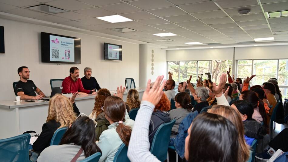 San Martín lanzó una plataforma innovadora que conecta a vecinos con trabajadores de oficios. Foto: Prensa.
