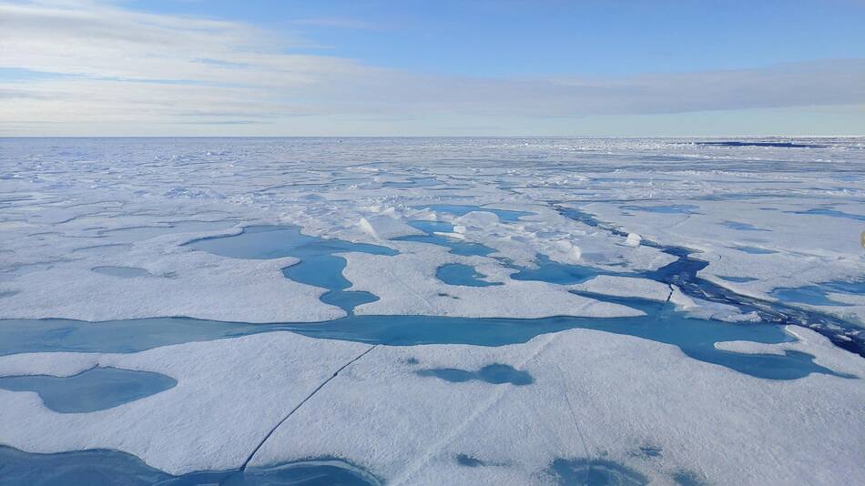 La crisis climática genera la aparición de nuevas islas en el Ártico. Foto: EFE.