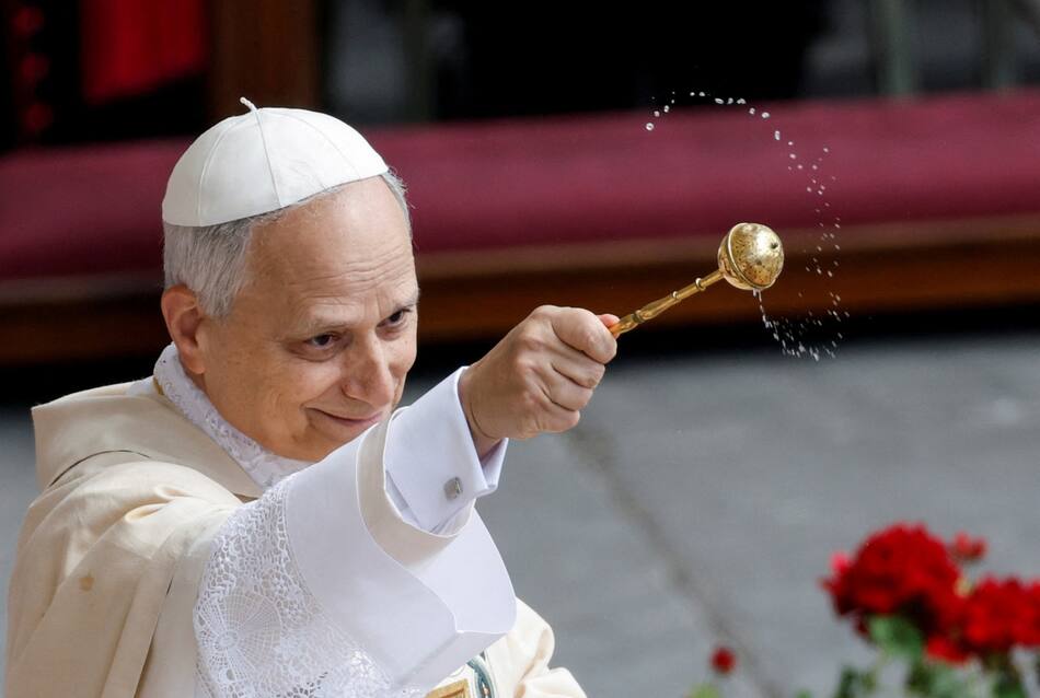 Entronización del Papa León XIV. Foto: Reuters/Remo Casilli.