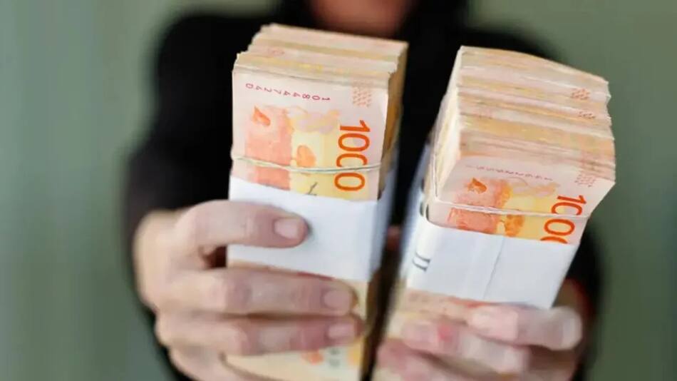 Qué hacer con un billete roto o falso. Foto: NA.