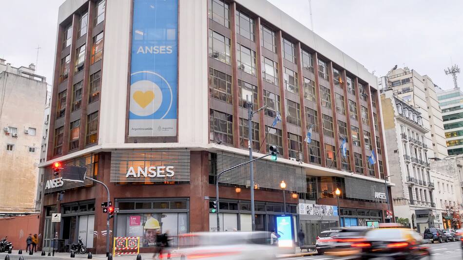 ANSES.