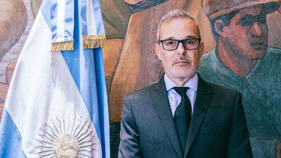 El funcionario adelantó que presentará formalmente su dimisión este viernes, argumentando temas personales