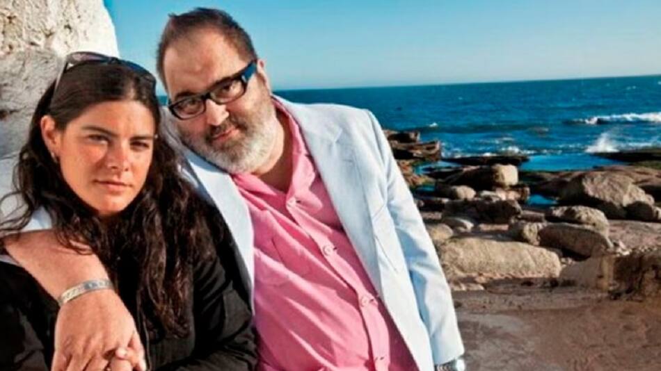 Sara Stewart Brown junto a Jorge Lanata