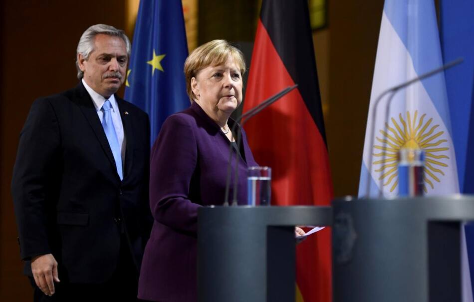 Alberto Fernández y Ángela Merkel, Reuters