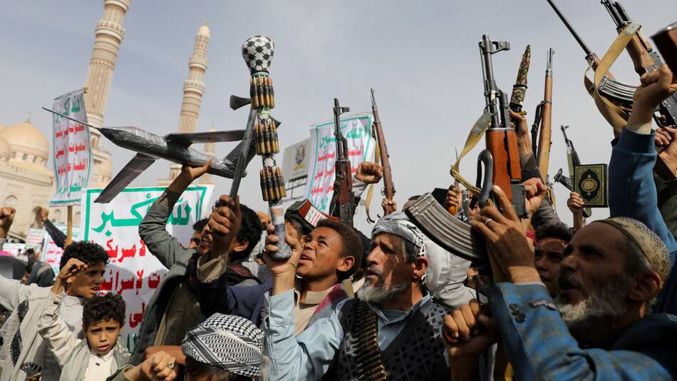 Rebeldes chií hutíes reivindicaron un nuevo ataques contra Israel. Foto: Reuters/Khaled Abdullah.