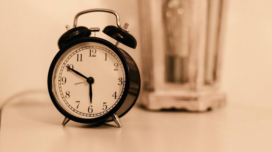 Se podría modificar el huso horario en Argentina. Foto: Unsplash.