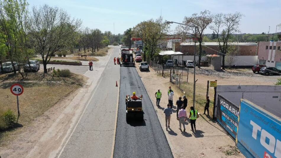 Implementación de bioasfalto en carreteras de Córdoba. Foto: Gobierno de Córdoba.