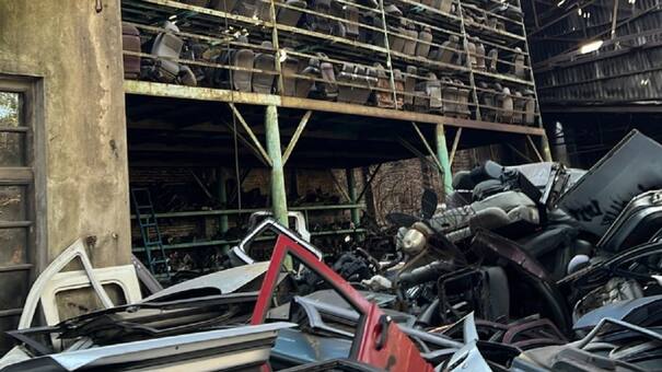 Desarticulan una banda dedicada al robo de vehículos de alta gama y falsificación de documentos