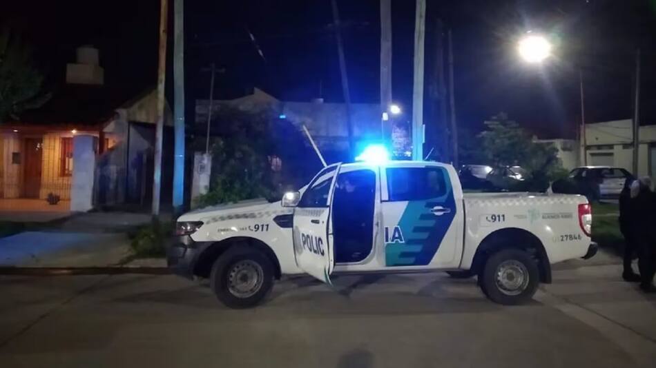 La policía presente en el lugar de los hechos. Foto: Policía Bonaerense