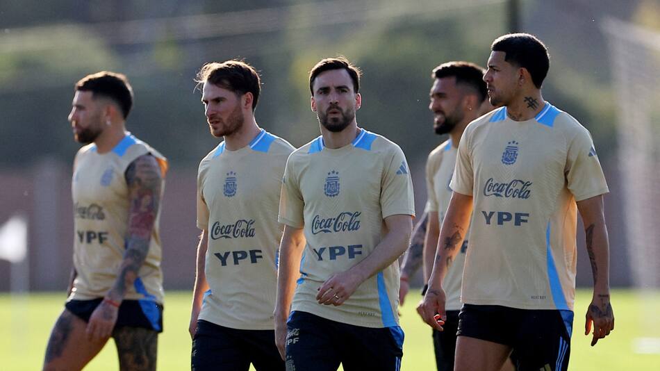 Nicolás Tagliafico en la Selección Argentina. REUTERS/Agustín Marcarian.