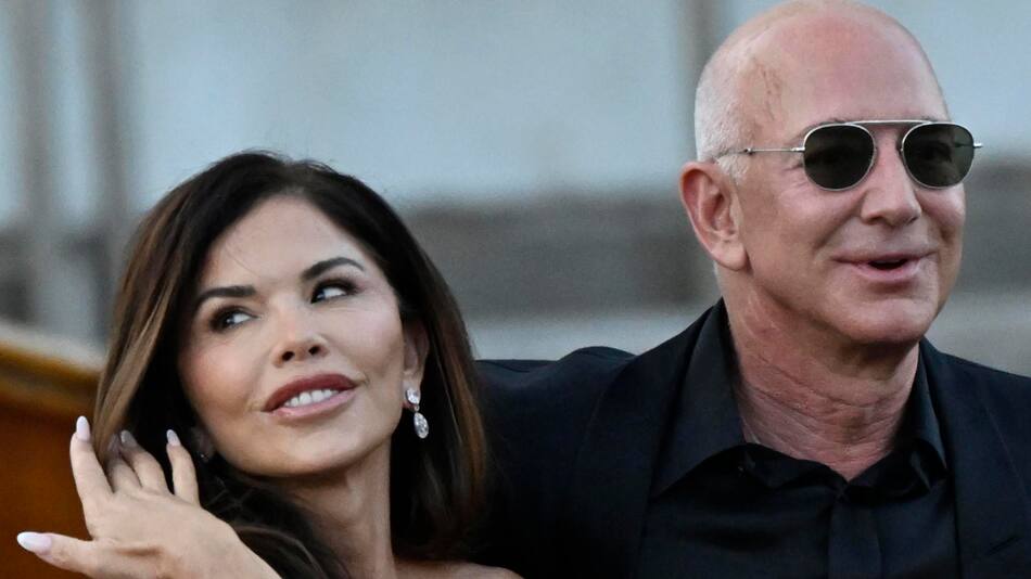 Jeff Bezos y Lauren Sánchez en su lujosa boda.