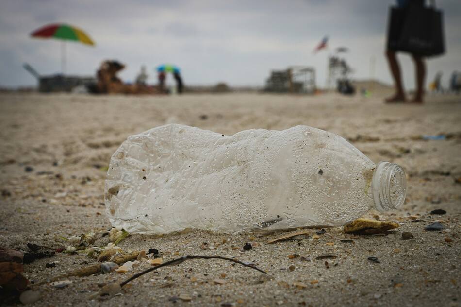 Reciclaje; plástico; botella. Foto: Unsplash.