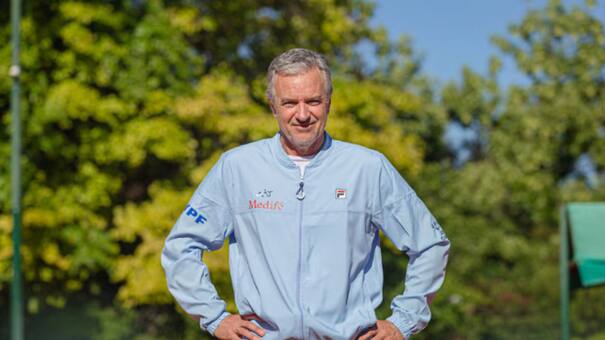 Tras la salida de Guillermo Coria, Javier Frana se convirtió en el nuevo capitán del equipo argentino de Copa Davis