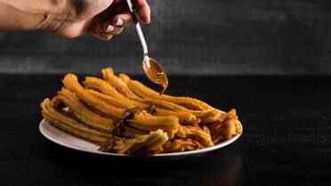 Churros fitness: cómo prepararlos sin frituras ni grasa y en solo 10 minutos