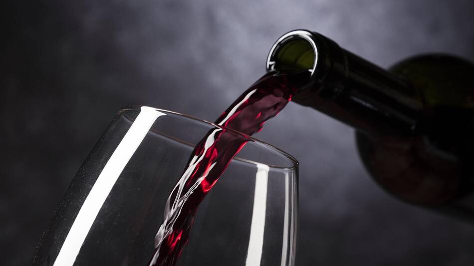 Vino tinto. Foto: Pixabay.