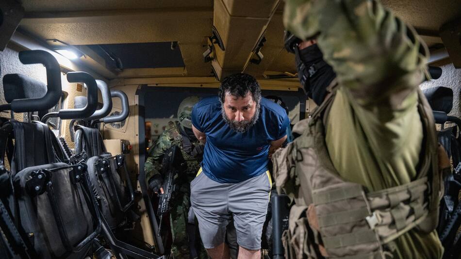 Fito Macías, el criminal más buscado de Ecuador, es capturado y puede ser extraditado a Estados Unidos.