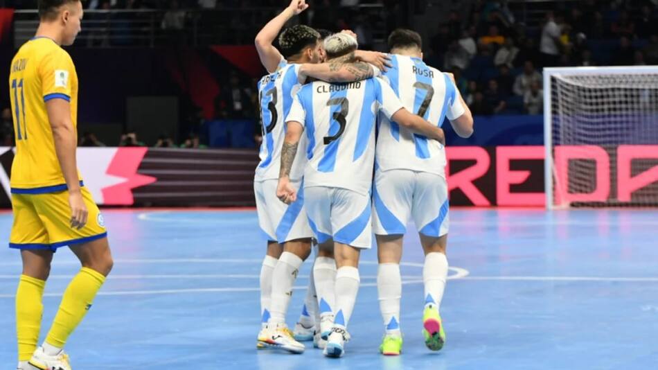 La Selección Argentina de Futsal goleó a Kazajistán y avanzó a semifinales del Mundial. Foto: NA.