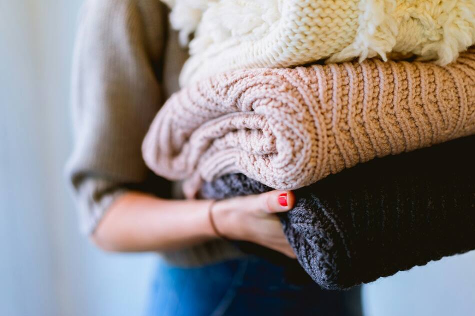 Una tiktoker reveló un truco casero para evitar las pelotitas en los sweaters. Foto: Unsplash.