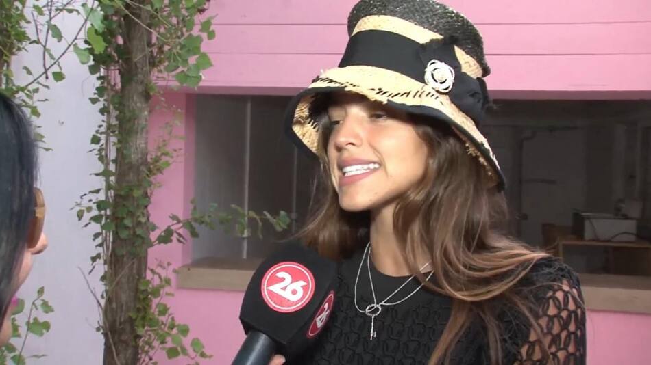 Entrevista de Karina Vitorino con Calu Rivero en Punta del Este