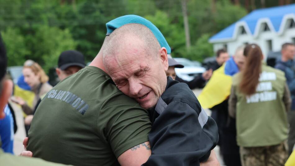 Intercambio de prisioneros entre Rusia y Ucrania. Foto: x ZelenskyyUa.