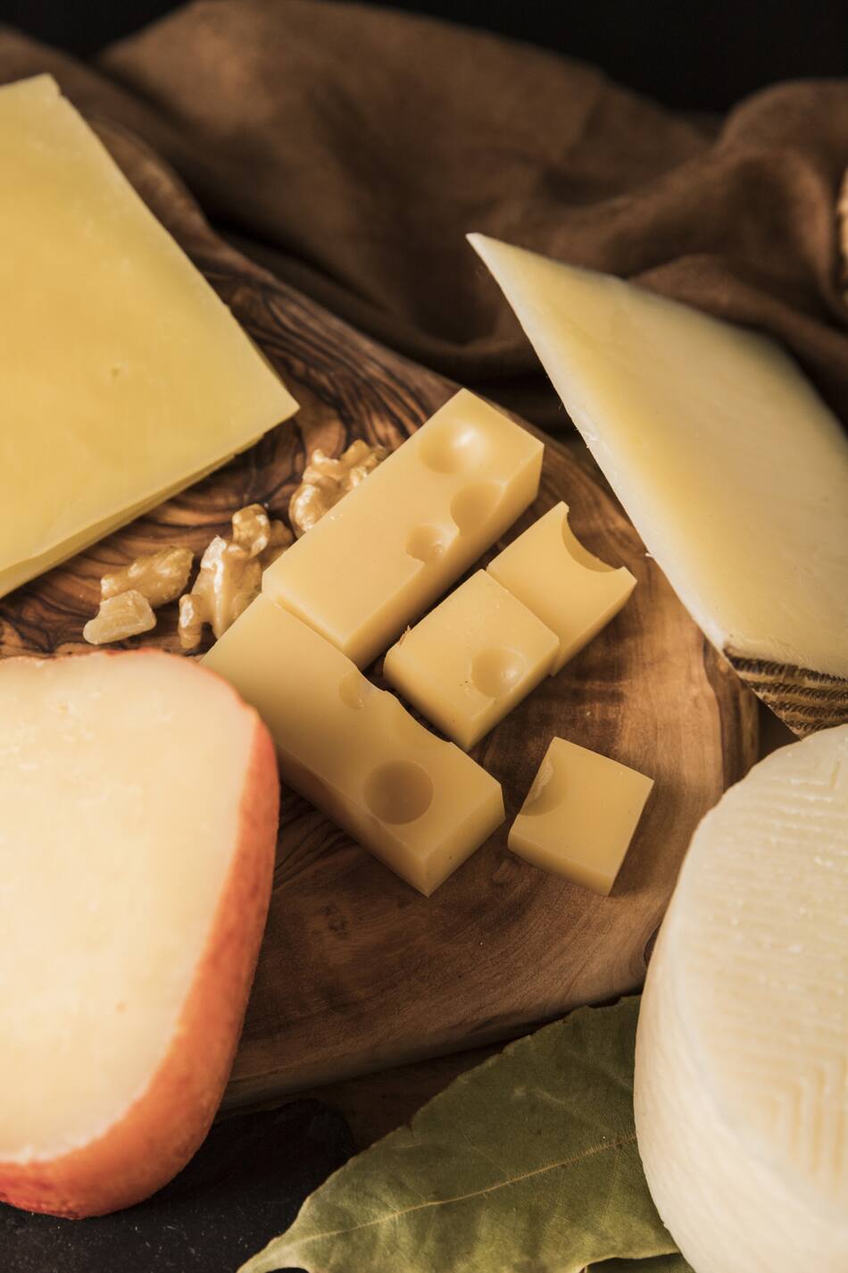 Quesos, queso, roquefort. Foto: Freepik.