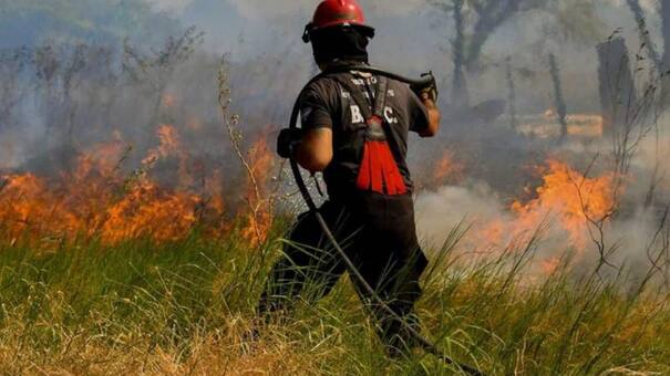 Corrientes: disminuyeron a seis los focos de incendio activos