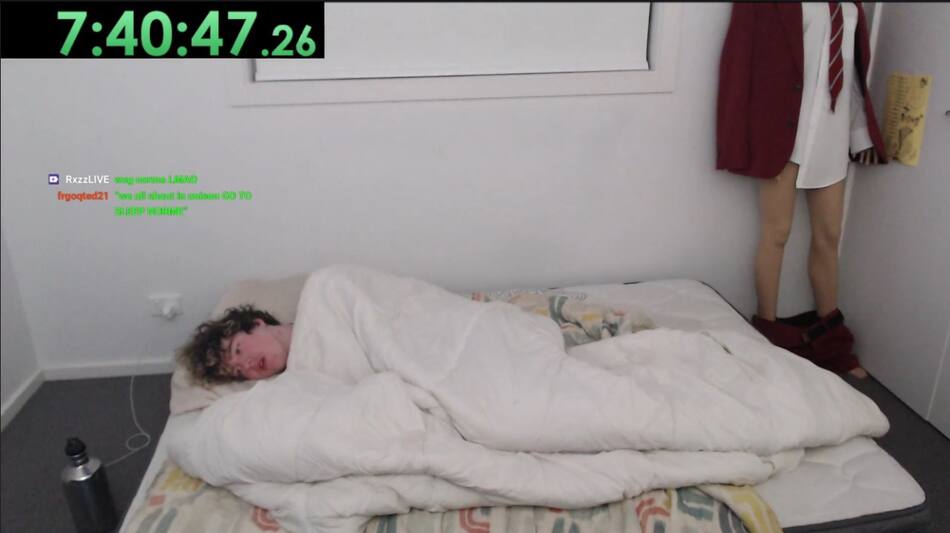 Norme, la persona que más estuvo despierta. Foto: redes sociales.