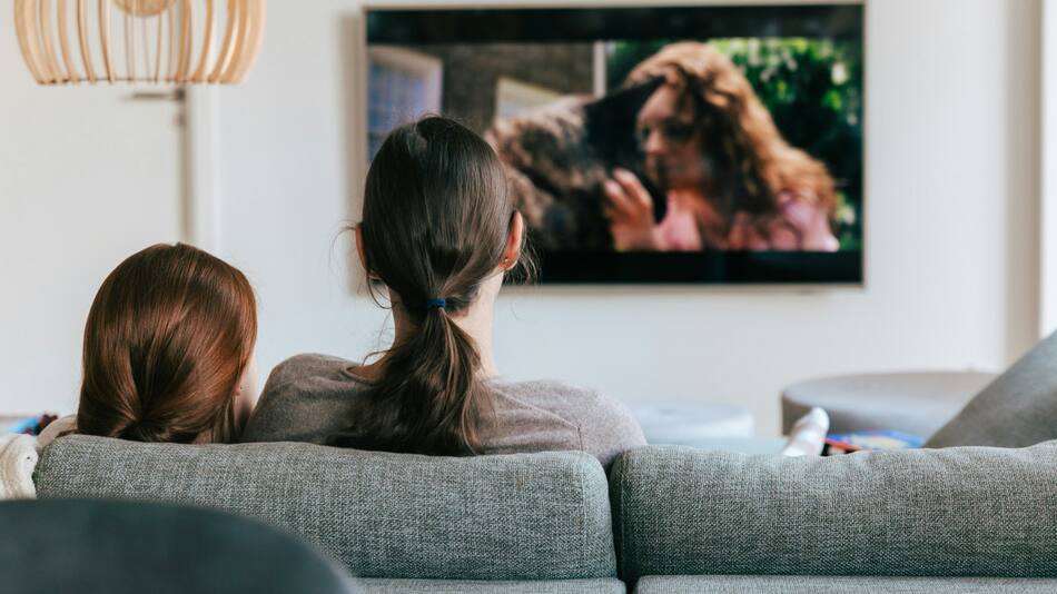 El paso a paso para controlar la TV con el celular. Foto: Unsplash.