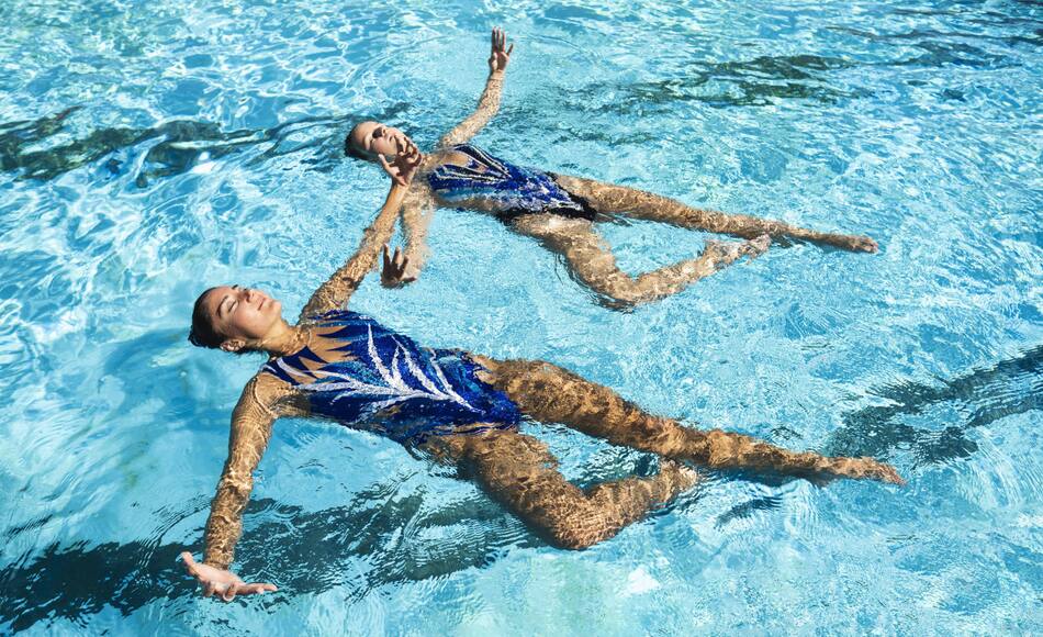 Entrenamiento, ejercicios, aquagym. Foto: Freepik.