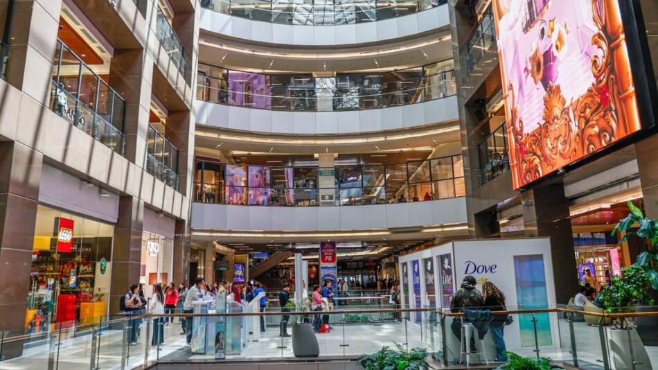 Interior de Cenco Costanera