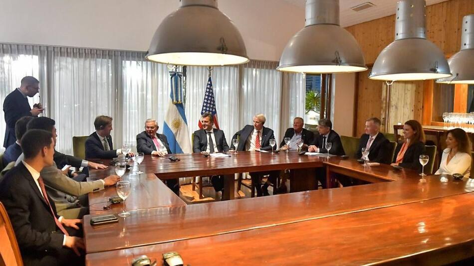 Massa reunido con autoridades estadounidenses. Foto: NA.