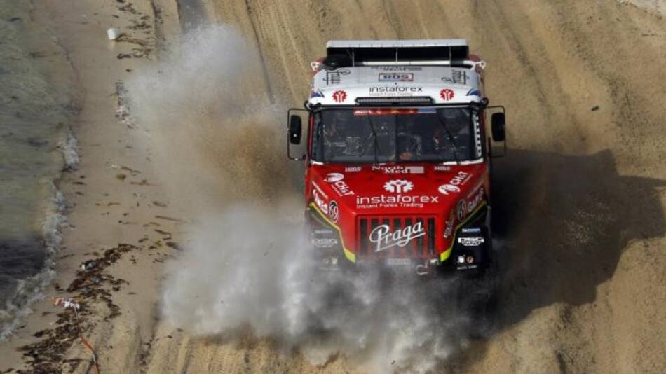 Una de los vehículos participantes del Dakar 2023. Foto: NA