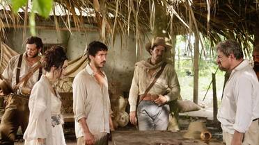 Está basada en una icónica novela, tiene ocho episodios y su trama es atrapante: la serie que brilla en HBO Max