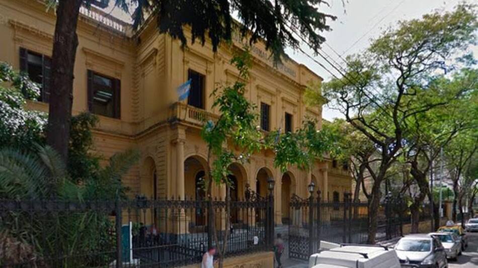 Escuela Mariano Acosta, lenguaje inclusivo