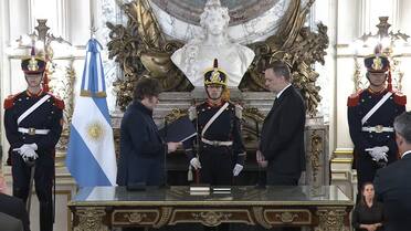 Manuel Adorni juró como nuevo jefe de Gabinete de la Nación