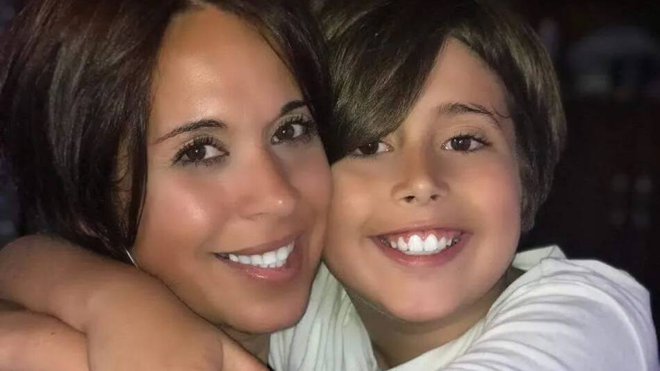 Alejandra Romero, junto a su hijo Jaziel. Foto: Instagram/ alejandra_romerooficial.