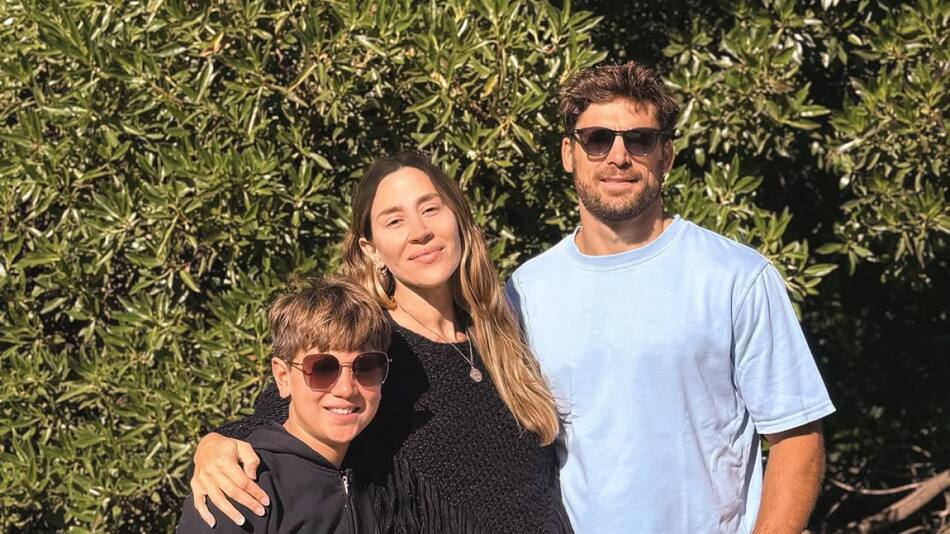 Jimena Barón, Matías Palleiro y Momo. Foto: Instagram Jimena Barón.