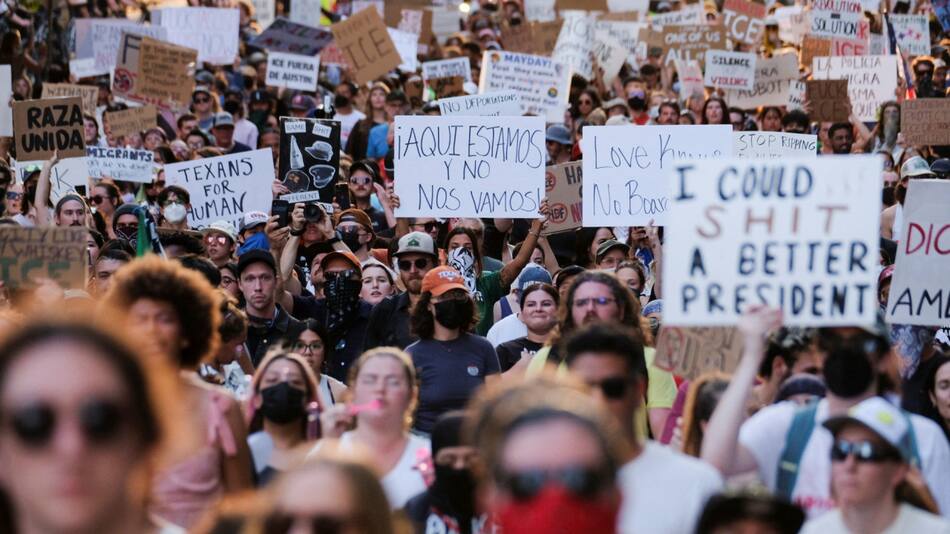 Las manifestaciones en Estados Unidos llegaron a Texas. Foto: Reuters/Joel Angel Juarez