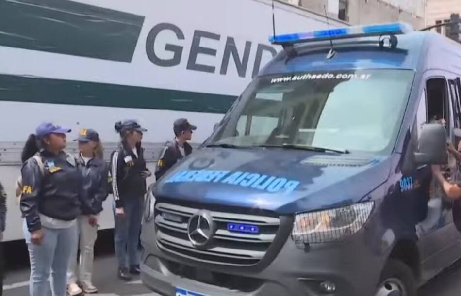 Detuvieron a dos personas en la marcha de jubilados.