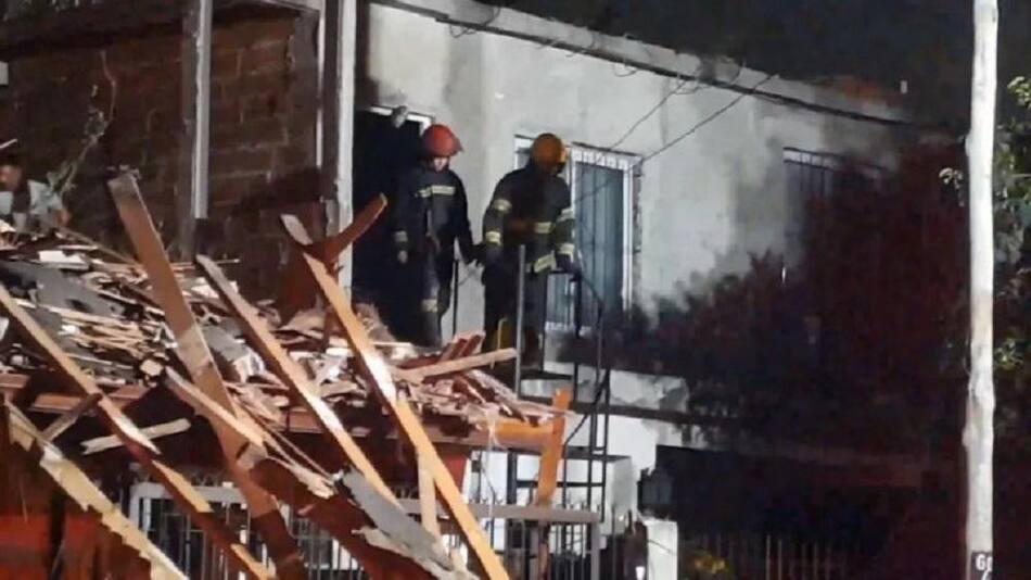 Explosión y derrumbe por escape de gas. Foto: NA.