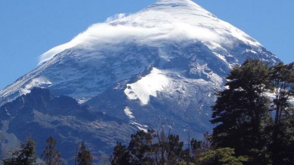 Volcán Lanín. Foto: OAVV.