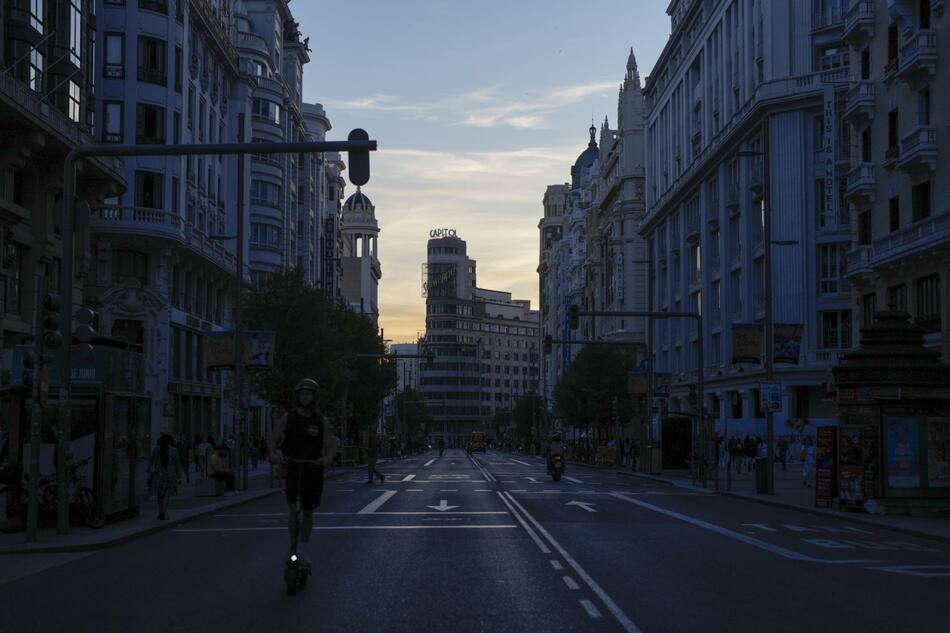 Apagón masivo en España. Foto: EFE/Borja Sánchez-Trillo