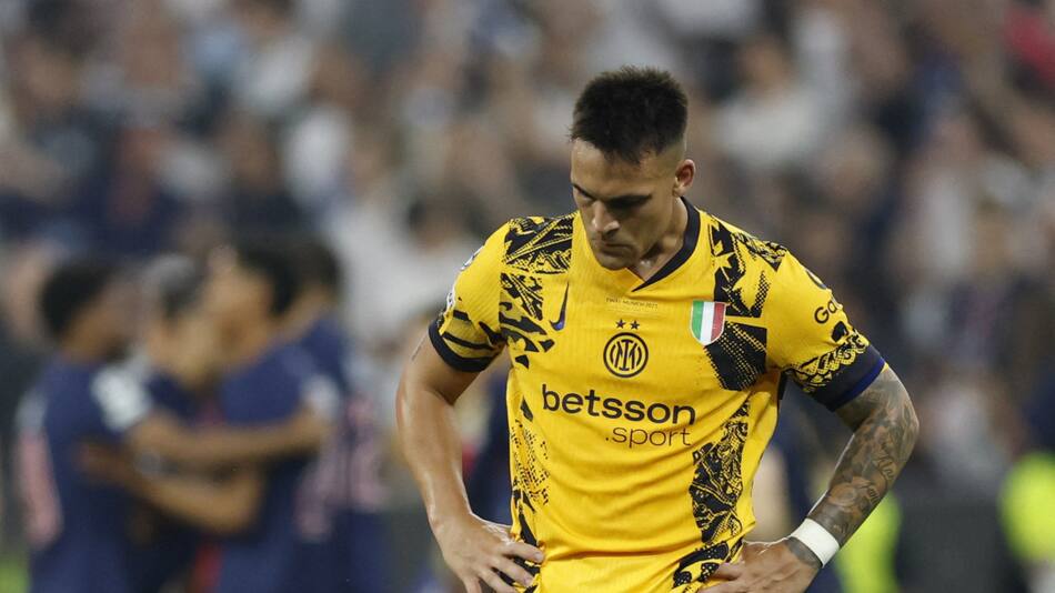 Lautaro Martínez en la derrota del Inter en la final de la Champions League. Foto: REUTERS/Peter Cziborra