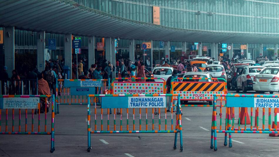 Operativo en aeropuerto. Foto: Unsplash.