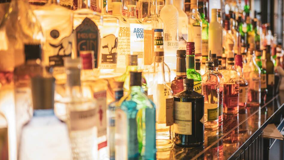 Una reconocida marca de bebidas alcohólicas enfrenta problemas financieros.