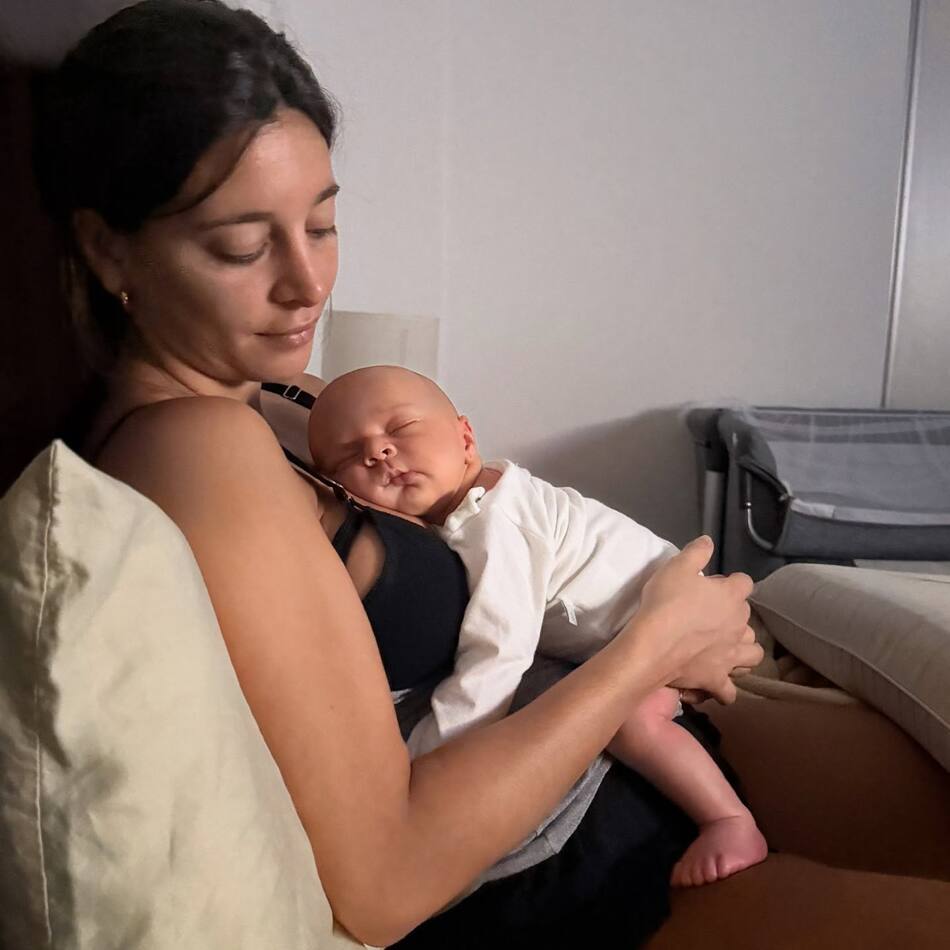 Sol Pérez junto a su bebé Marco. Foto: Instagram.